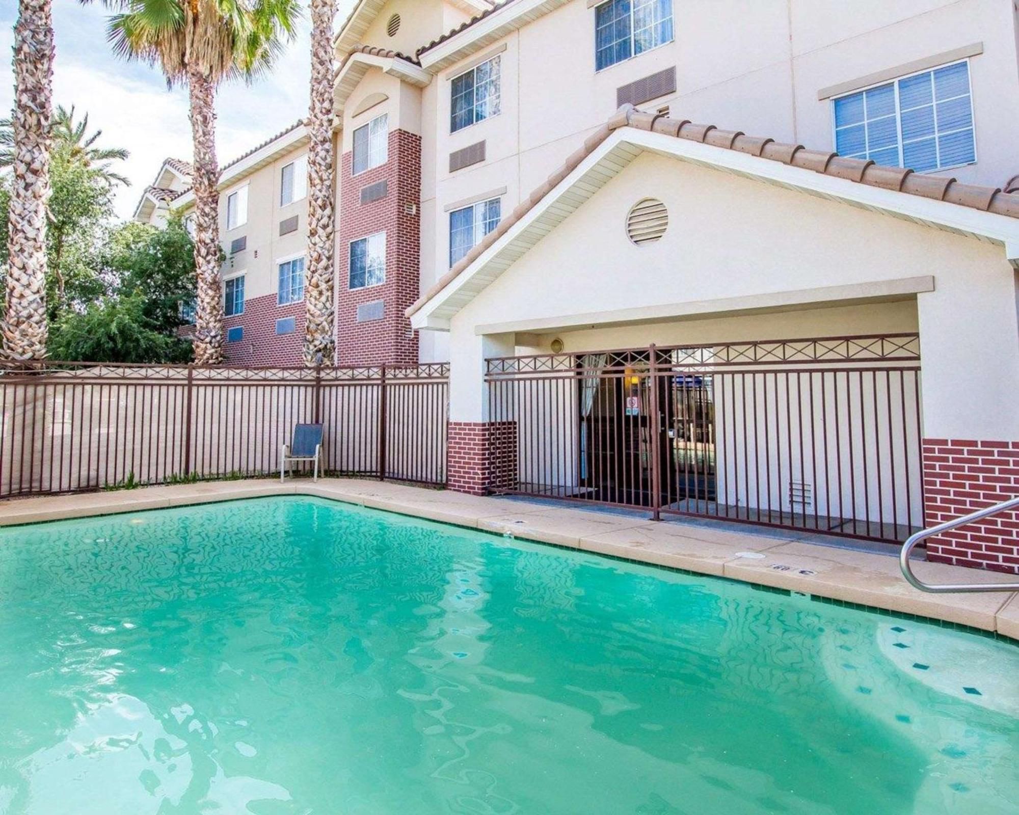Quality Inn Chandler I-10 Экстерьер фото