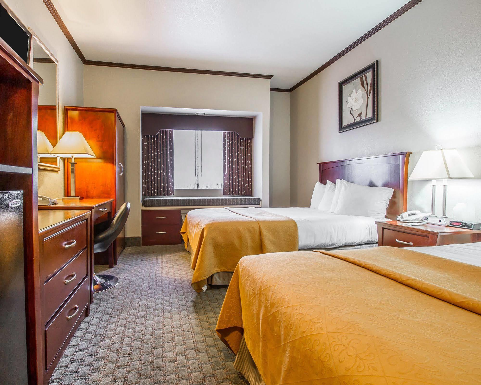 Quality Inn Chandler I-10 Экстерьер фото